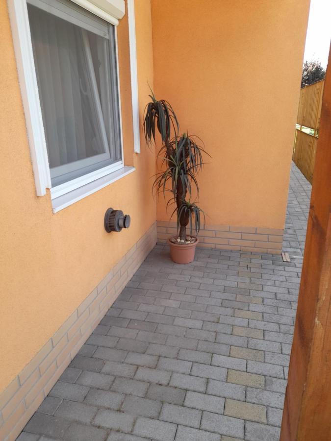 Thermal Apartman Tiszafuered 外观 照片